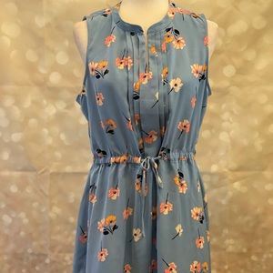 Market & Spruce L V Neck Above Knee Dress